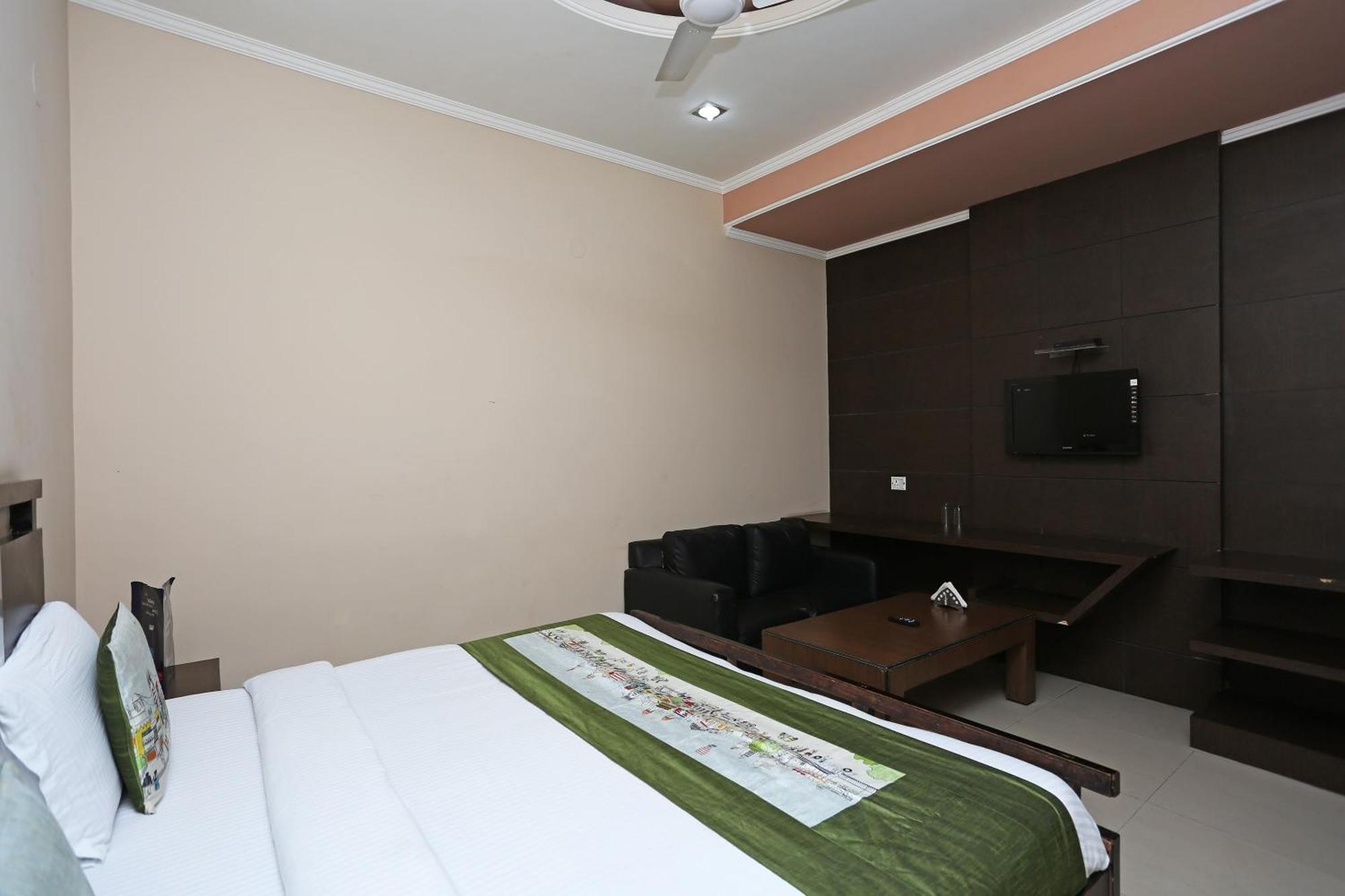 Hotel O Mukut Regency Ghaziabád Exteriér fotografie